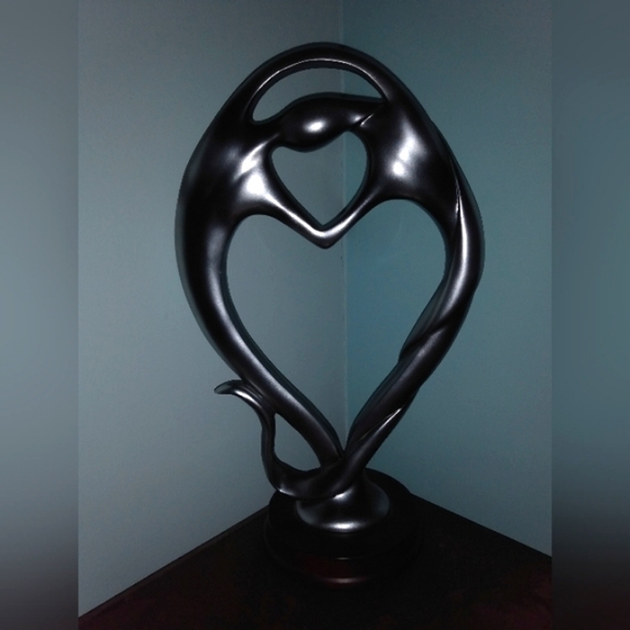 Body Language Statue Figure - Picture 2 of 3